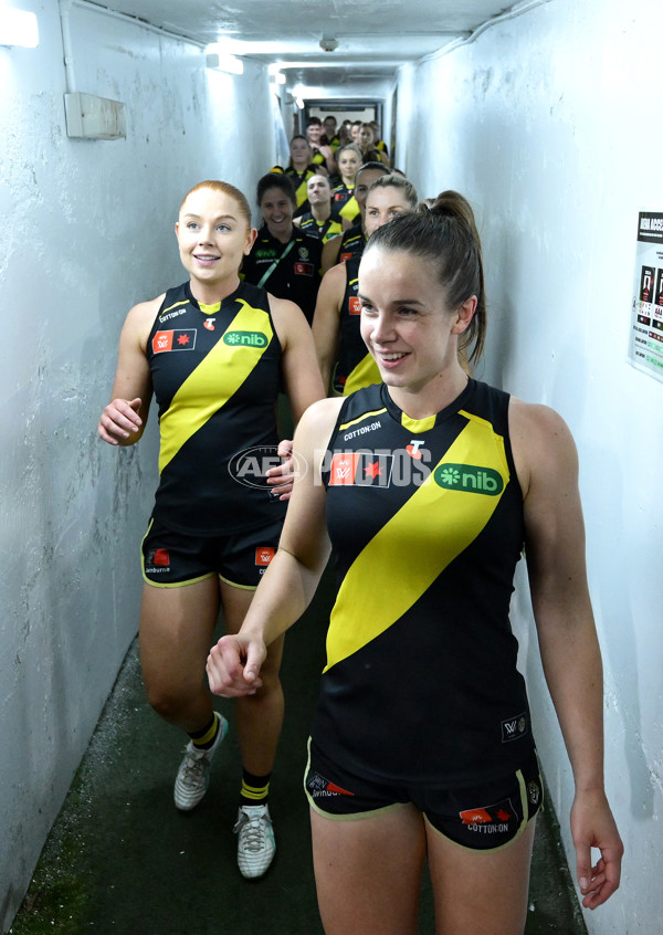 AFLW 2024 Round 05 - Richmond v Port Adelaide - A-54323101