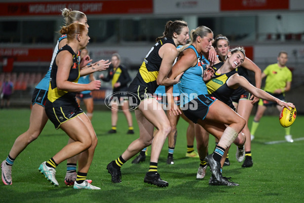 AFLW 2024 Round 05 - Richmond v Port Adelaide - A-54325316