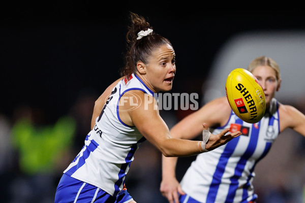 AFLW 2024 Round 05 - Carlton v North Melbourne - A-54331410