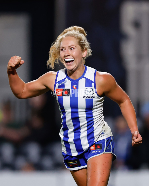 AFLW 2024 Round 05 - Carlton v North Melbourne - A-54335017