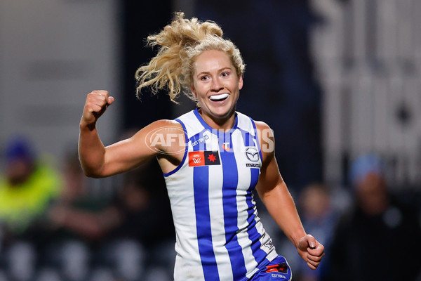 AFLW 2024 Round 05 - Carlton v North Melbourne - A-54335018