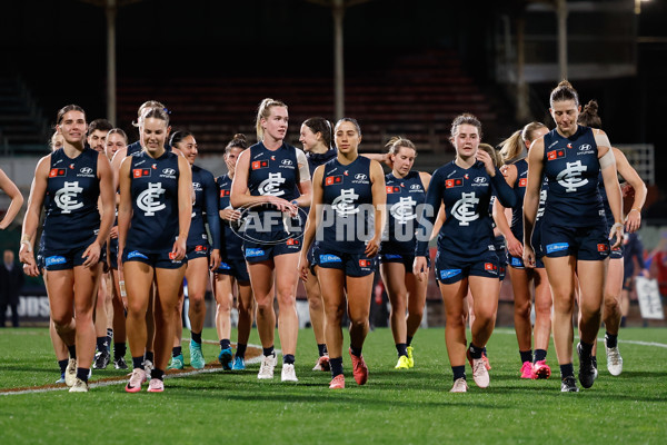 AFLW 2024 Round 05 - Carlton v North Melbourne - A-54335034