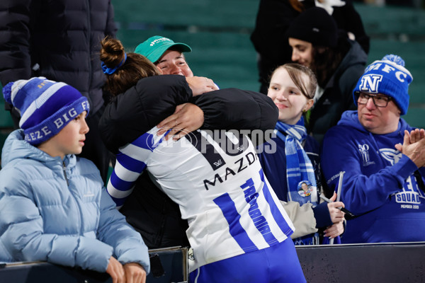 AFLW 2024 Round 05 - Carlton v North Melbourne - A-54335037