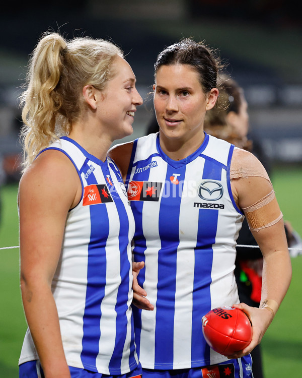 AFLW 2024 Round 05 - Carlton v North Melbourne - A-54336500