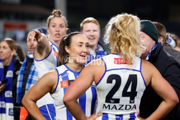 AFLW 2024 Round 05 - Carlton v North Melbourne - A-54336501