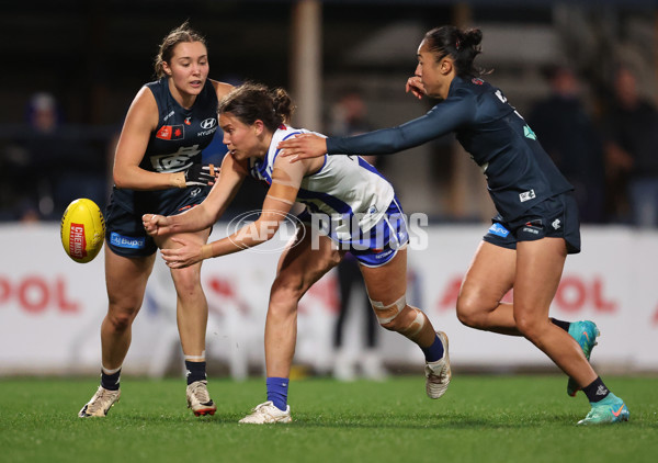 AFLW 2024 Round 05 - Carlton v North Melbourne - A-54337809