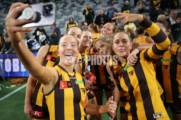 AFLW 2024 Round 05 - Geelong v Hawthorn - A-54347481