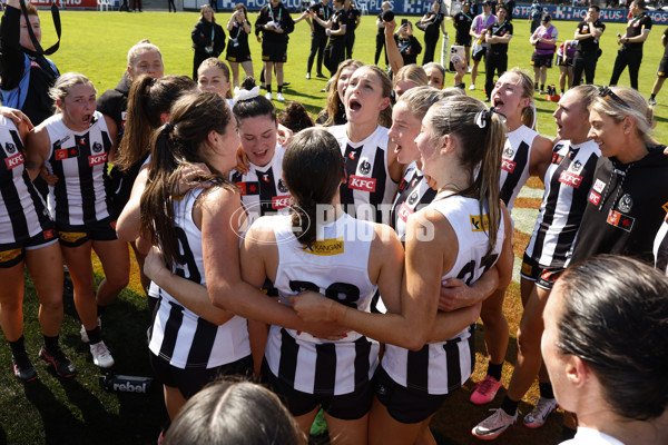 AFLW 2024 Round 05 - Collingwood v Gold Coast - A-54363152