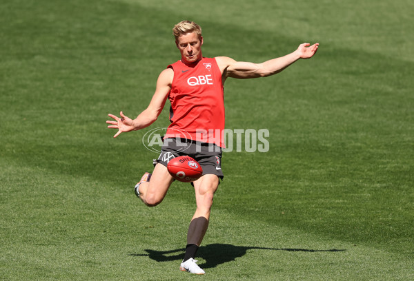 AFL 2024 Training - Sydney 270924 - A-54363209