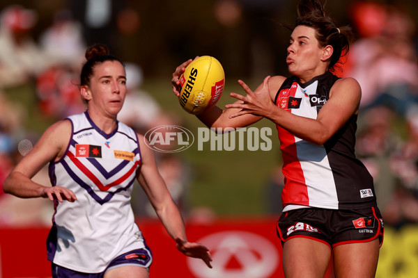 AFLW 2024 Round 05 - St Kilda v Fremantle - A-54366834