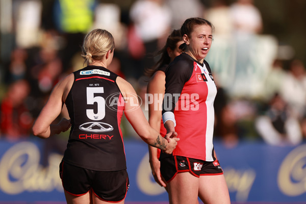 AFLW 2024 Round 05 - St Kilda v Fremantle - A-54366848