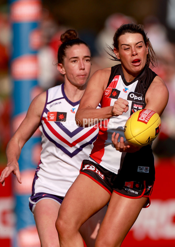 AFLW 2024 Round 05 - St Kilda v Fremantle - A-54366849