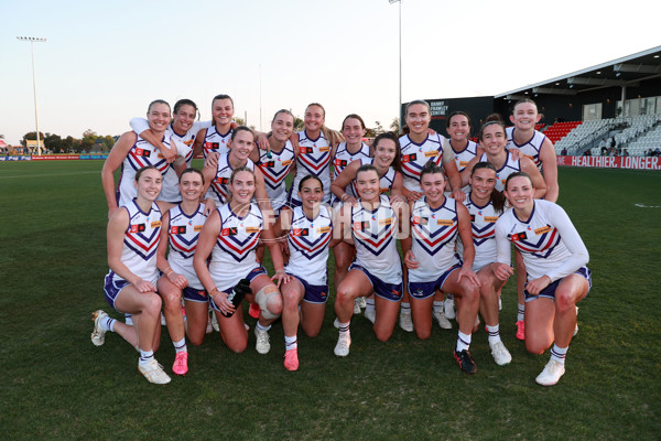 AFLW 2024 Round 05 - St Kilda v Fremantle - A-54369495