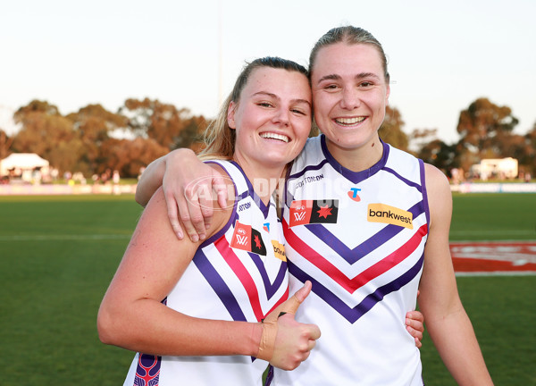 AFLW 2024 Round 05 - St Kilda v Fremantle - A-54369499