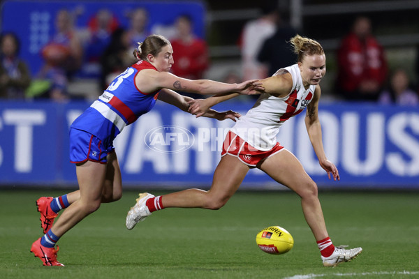 AFLW 2024 Round 05 - Western Bulldogs v Sydney - A-54373460