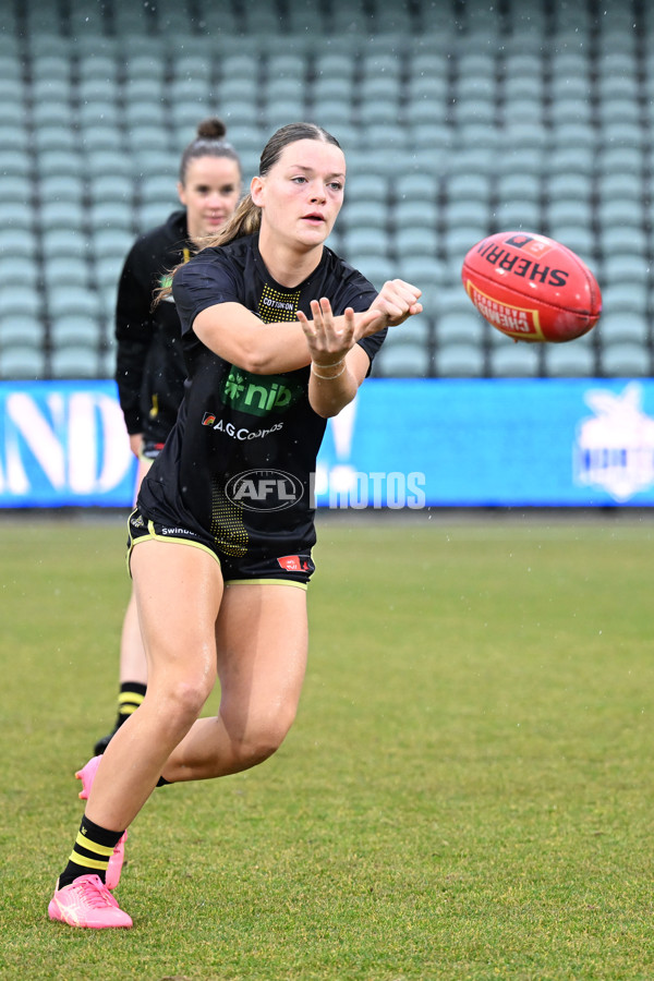 AFLW 2024 Round 05 - North Melbourne v Richmond - A-54452016