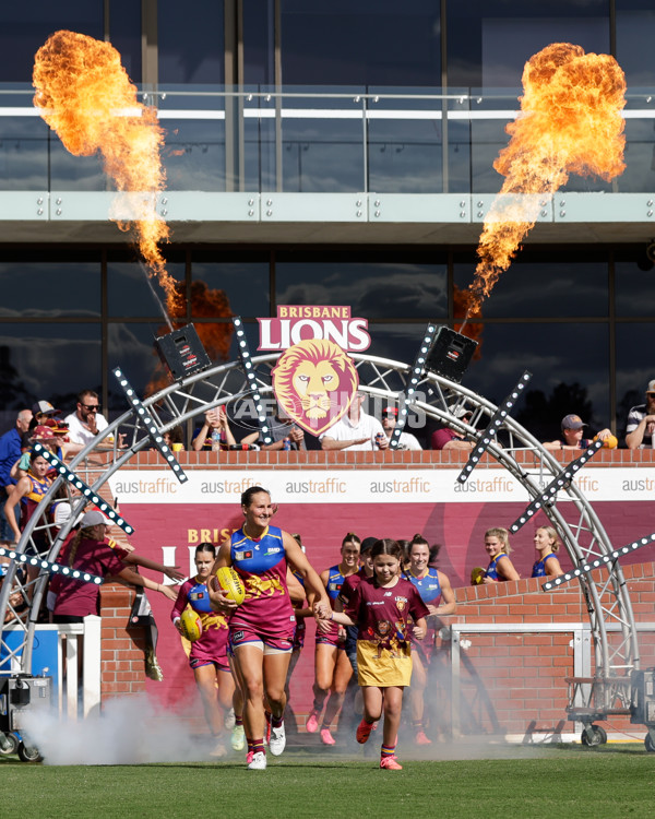 AFLW 2024 Round 05 - Brisbane v Adelaide - A-54461308