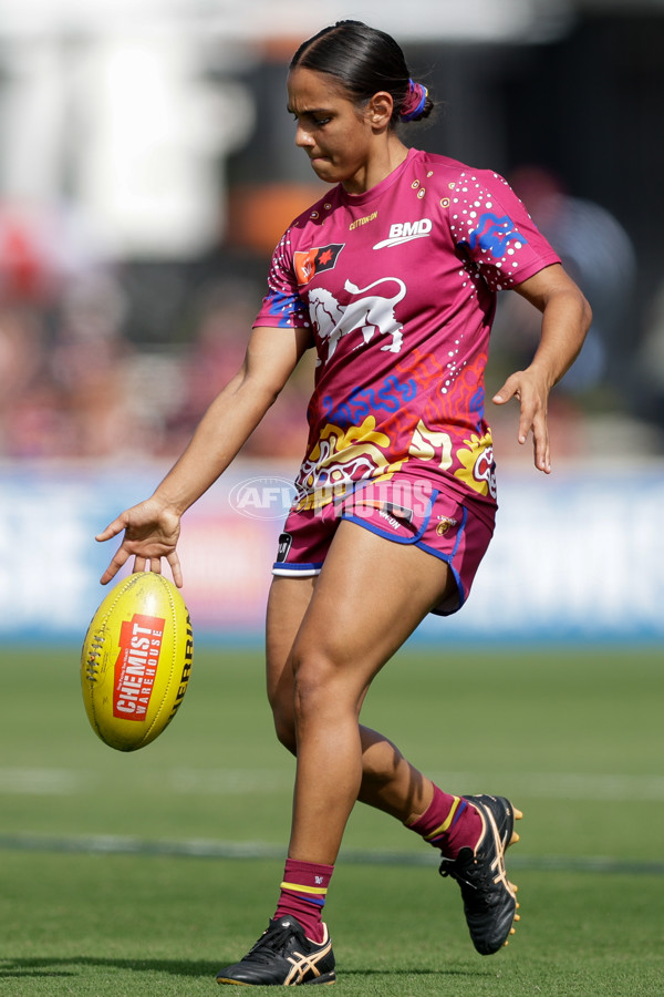 AFLW 2024 Round 05 - Brisbane v Adelaide - A-54462031