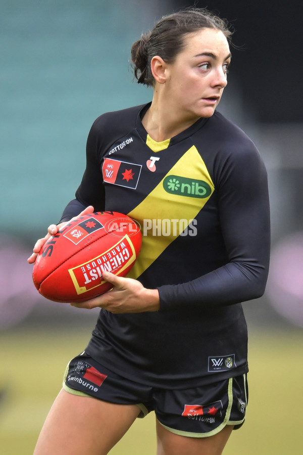 AFLW 2024 Round 05 - North Melbourne v Richmond - A-54464135