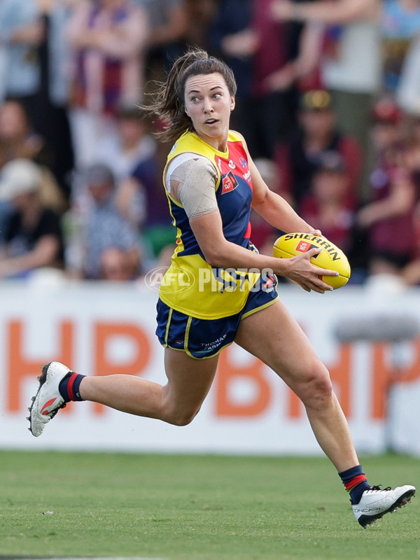 AFLW 2024 Round 05 - Brisbane v Adelaide - A-54464696
