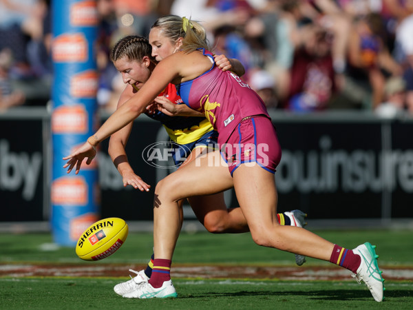 AFLW 2024 Round 05 - Brisbane v Adelaide - A-54466812