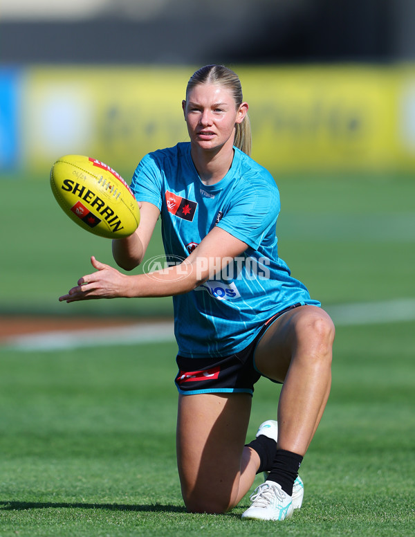 AFLW 2024 Round 05 - Port Adelaide v Carlton - A-54467381