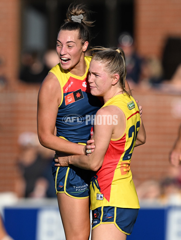 AFLW 2024 Round 05 - Brisbane v Adelaide - A-54470142