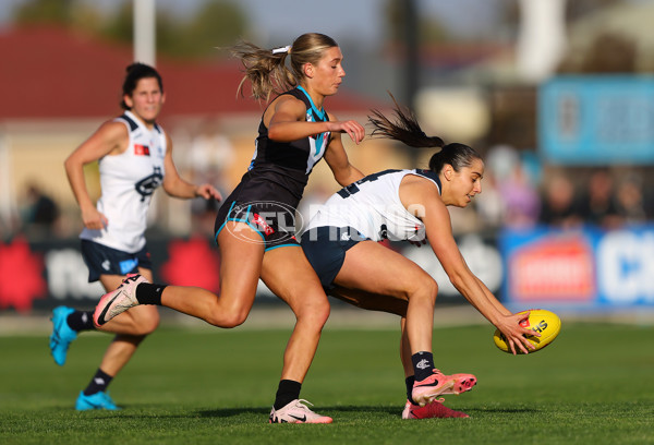 AFLW 2024 Round 05 - Port Adelaide v Carlton - A-54472753