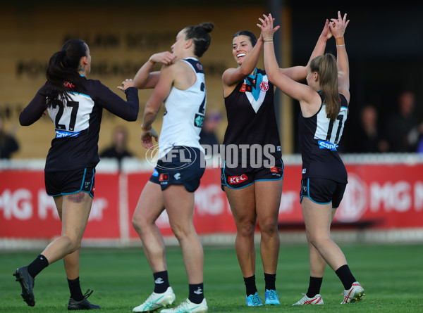 AFLW 2024 Round 05 - Port Adelaide v Carlton - A-54475373