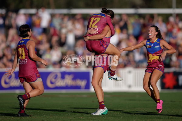 AFLW 2024 Round 05 - Brisbane v Adelaide - A-54475401