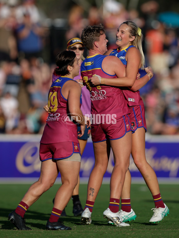 AFLW 2024 Round 05 - Brisbane v Adelaide - A-54475409