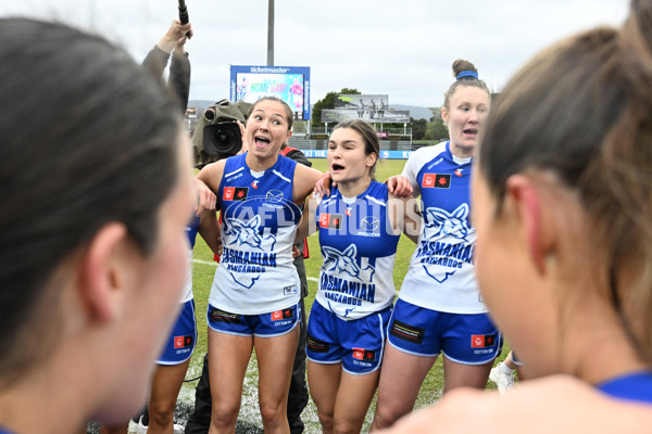 AFLW 2024 Round 05 - North Melbourne v Richmond - A-54475522