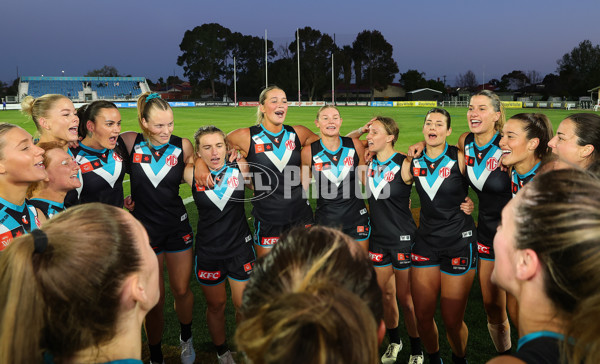 AFLW 2024 Round 05 - Port Adelaide v Carlton - A-54475538