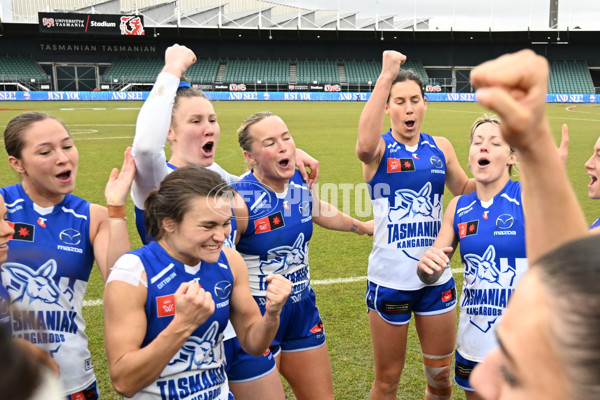 AFLW 2024 Round 05 - North Melbourne v Richmond - A-54478028