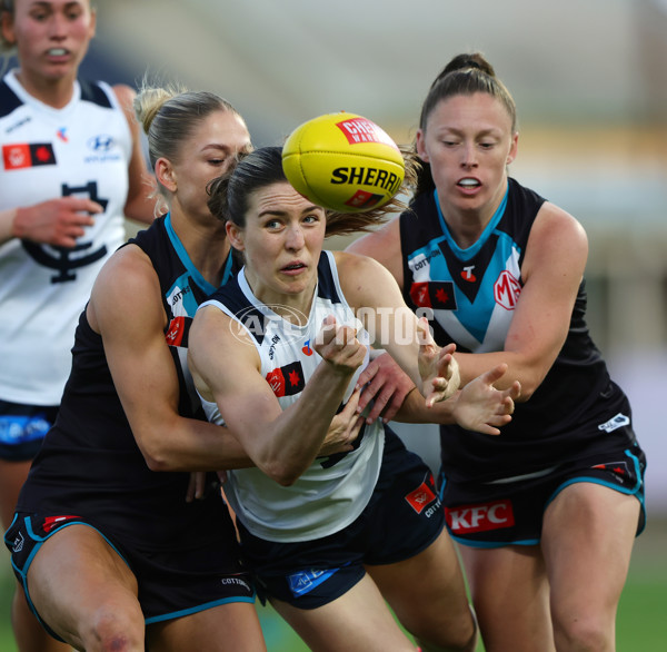 AFLW 2024 Round 05 - Port Adelaide v Carlton - A-54484082