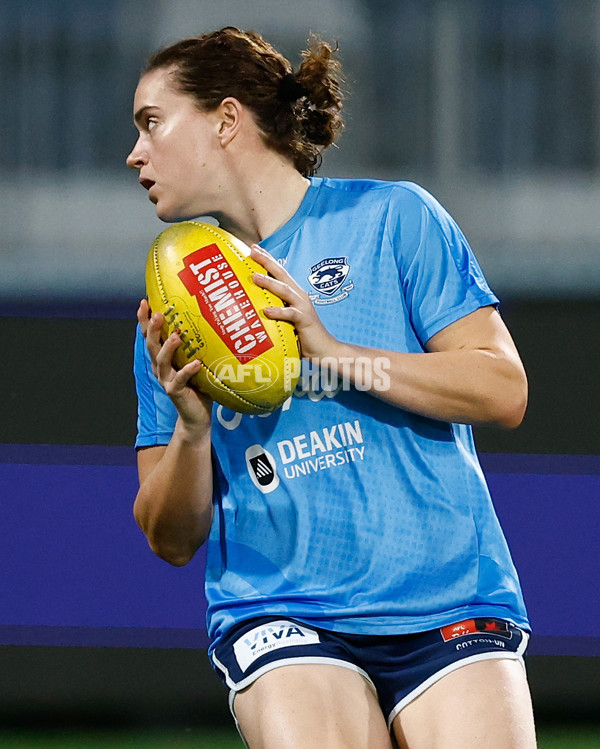 AFLW 2024 Round 06 - Geelong v Fremantle - A-54485740