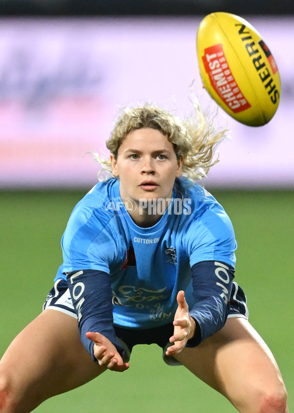 AFLW 2024 Round 06 - Geelong v Fremantle - A-54487949