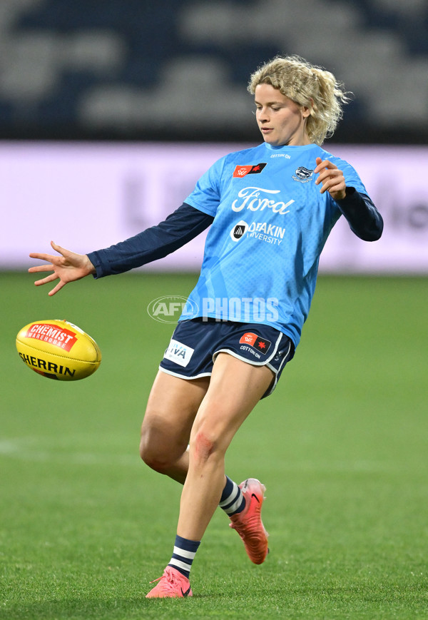 AFLW 2024 Round 06 - Geelong v Fremantle - A-54487950