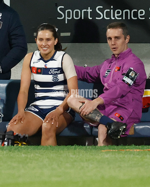 AFLW 2024 Round 06 - Geelong v Fremantle - A-54491367