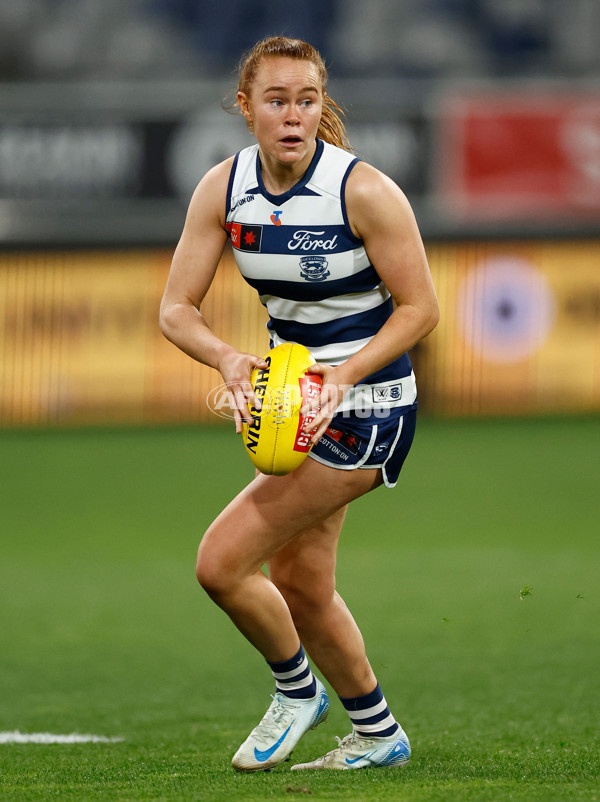 AFLW 2024 Round 06 - Geelong v Fremantle - A-54491757