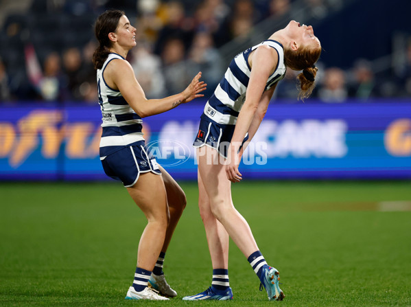 AFLW 2024 Round 06 - Geelong v Fremantle - A-54493896