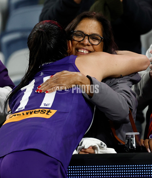 AFLW 2024 Round 06 - Geelong v Fremantle - A-54493924