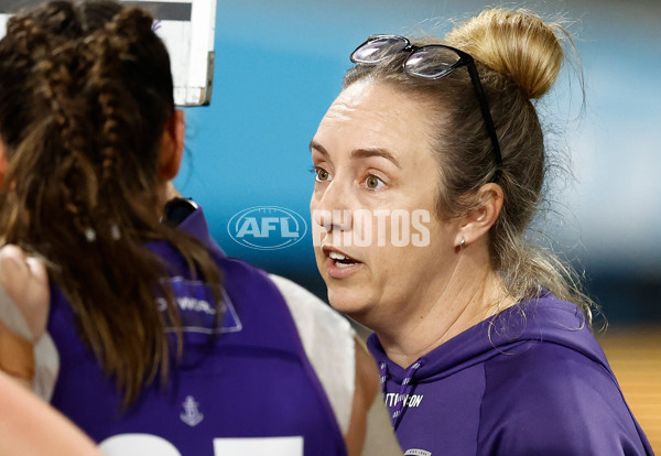 AFLW 2024 Round 06 - Geelong v Fremantle - A-54494576