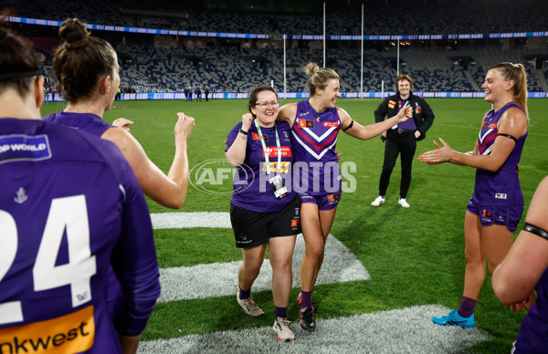 AFLW 2024 Round 06 - Geelong v Fremantle - A-54494621