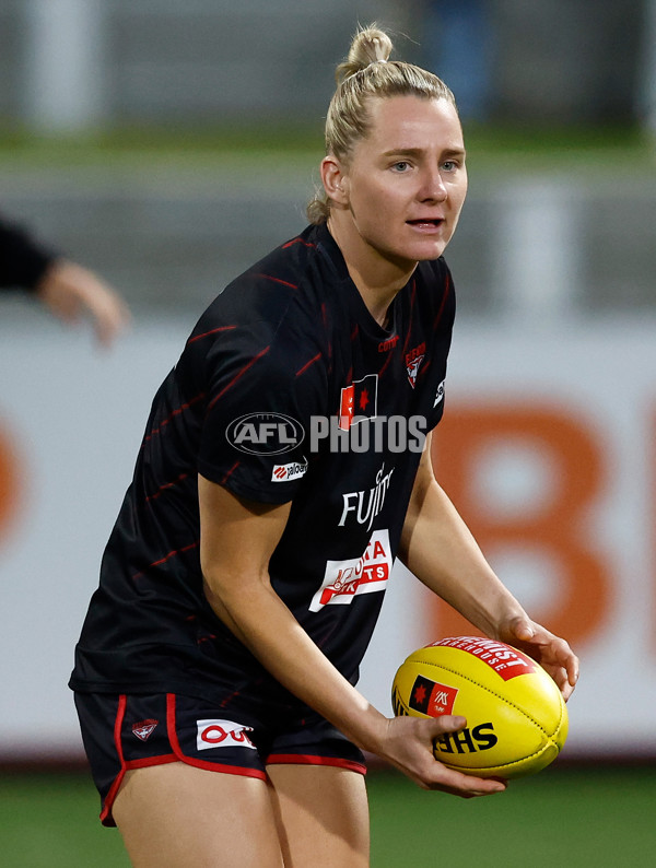 AFLW 2024 Round 06 - Essendon v Sydney - A-54583556