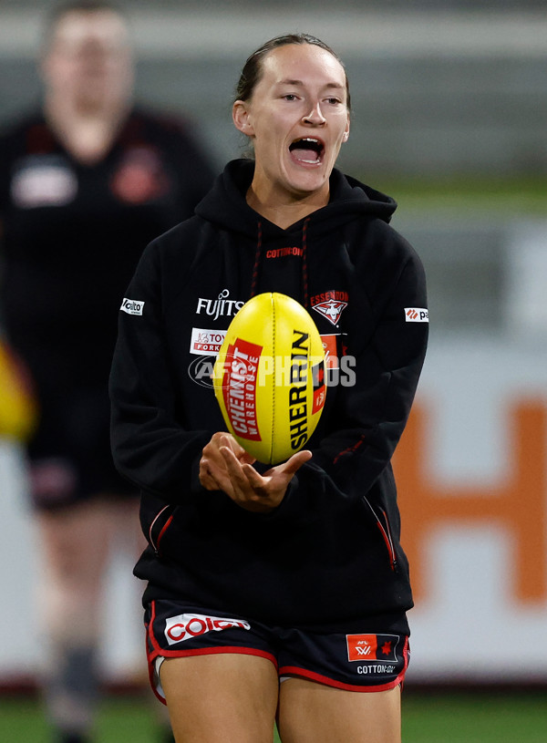AFLW 2024 Round 06 - Essendon v Sydney - A-54583557