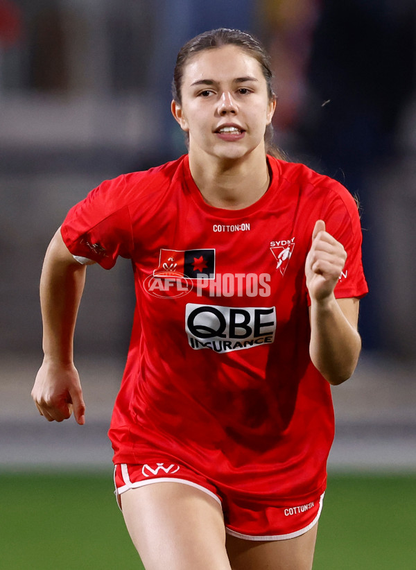 AFLW 2024 Round 06 - Essendon v Sydney - A-54585668