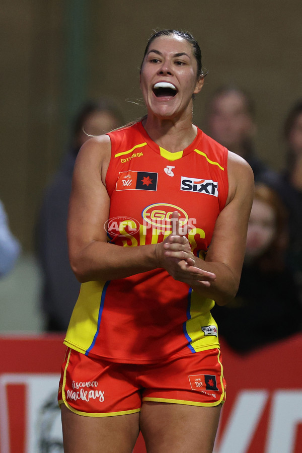 AFLW 2024 Round 06 - Hawthorn v Gold Coast - A-54585672