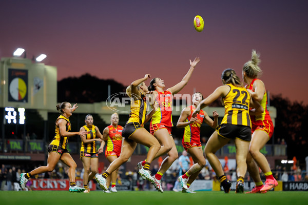 AFLW 2024 Round 06 - Hawthorn v Gold Coast - A-54585689