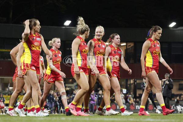 AFLW 2024 Round 06 - Hawthorn v Gold Coast - A-54590456